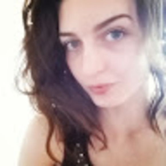 Meet your Posher, Christine - Picture 1 of 1